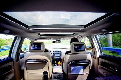 車載頭枕類觸摸顯示屏案例