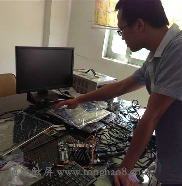 車(chē)載觸摸顯示屏