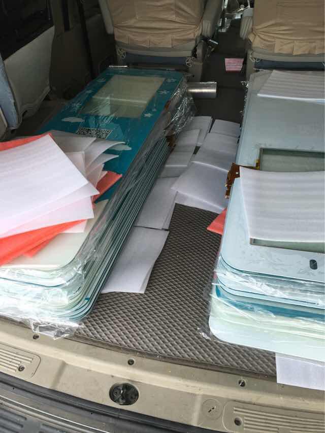 21.5寸觸摸顯示屏幼兒園安全健康管理育設備